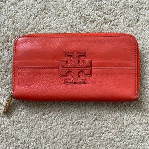 Tory Burch wallet